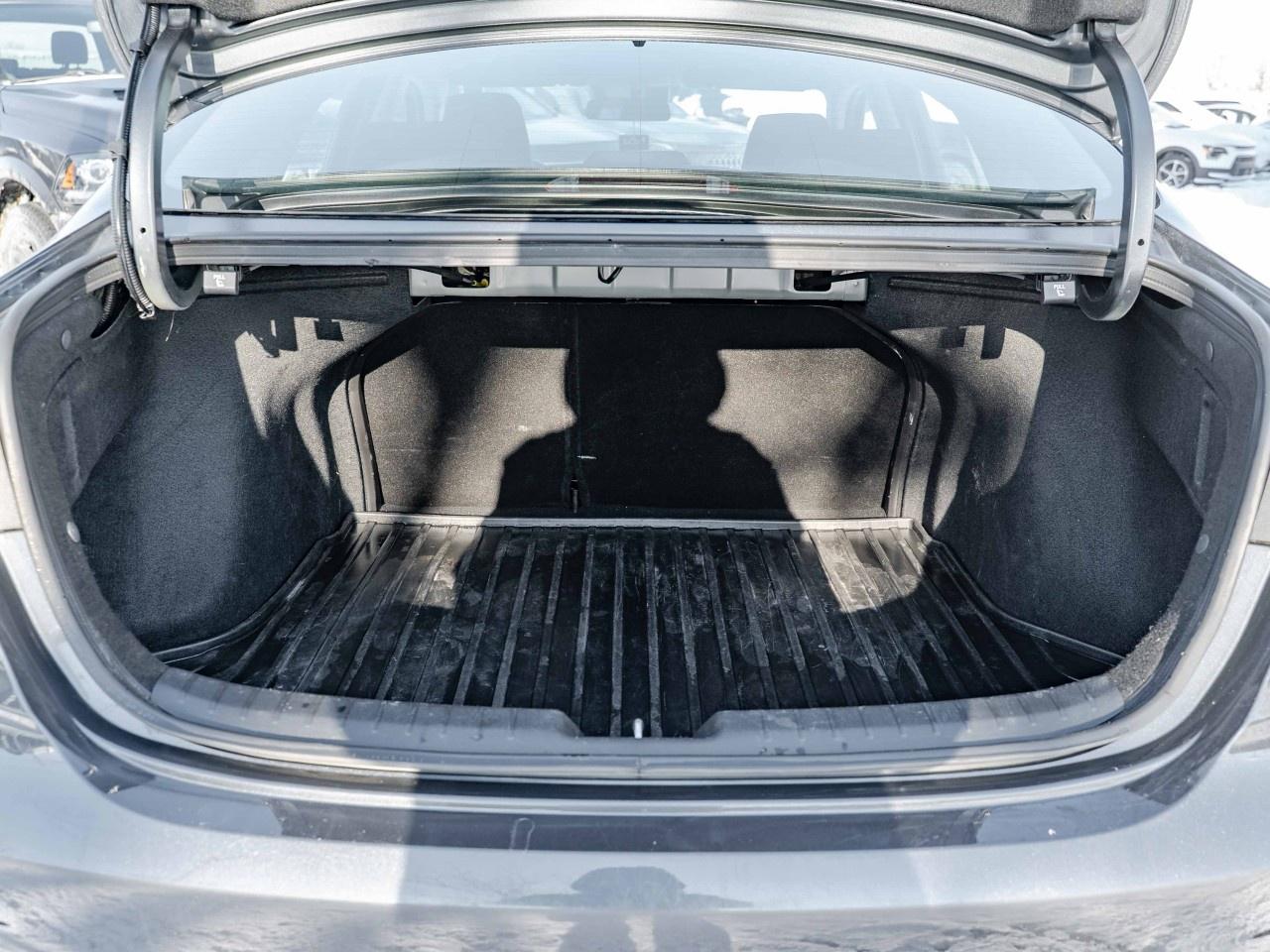 2023 Kia Forte EX IVT Photo