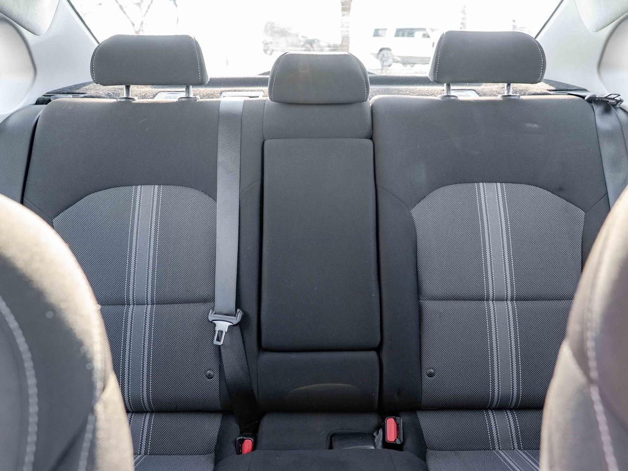 2023 Kia Forte EX IVT Photo