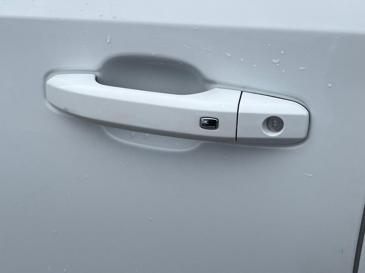 2022 GMC Sierra 1500 Crew Cab Short Box 4-Wheel Drive AT4 Photo