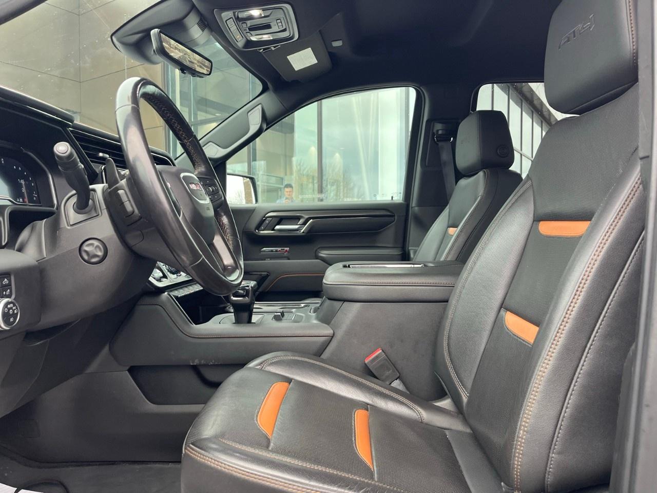 2022 GMC Sierra 1500 Crew Cab Short Box 4-Wheel Drive AT4 Photo