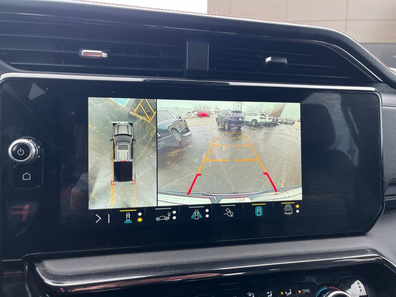 2022 GMC Sierra 1500 Crew Cab Short Box 4-Wheel Drive AT4 Photo