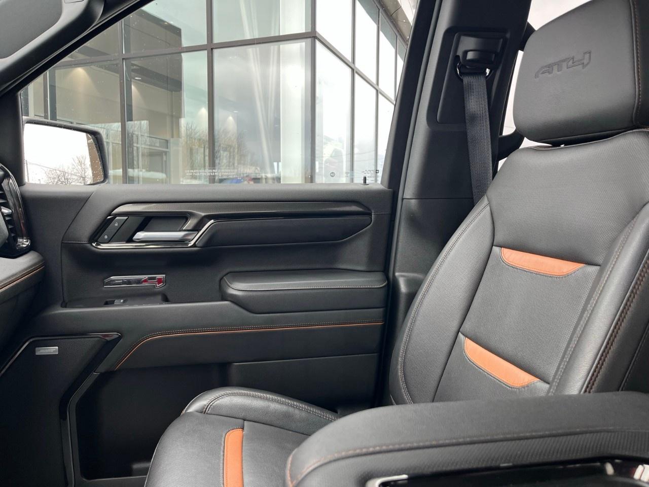 2022 GMC Sierra 1500 Crew Cab Short Box 4-Wheel Drive AT4 Photo