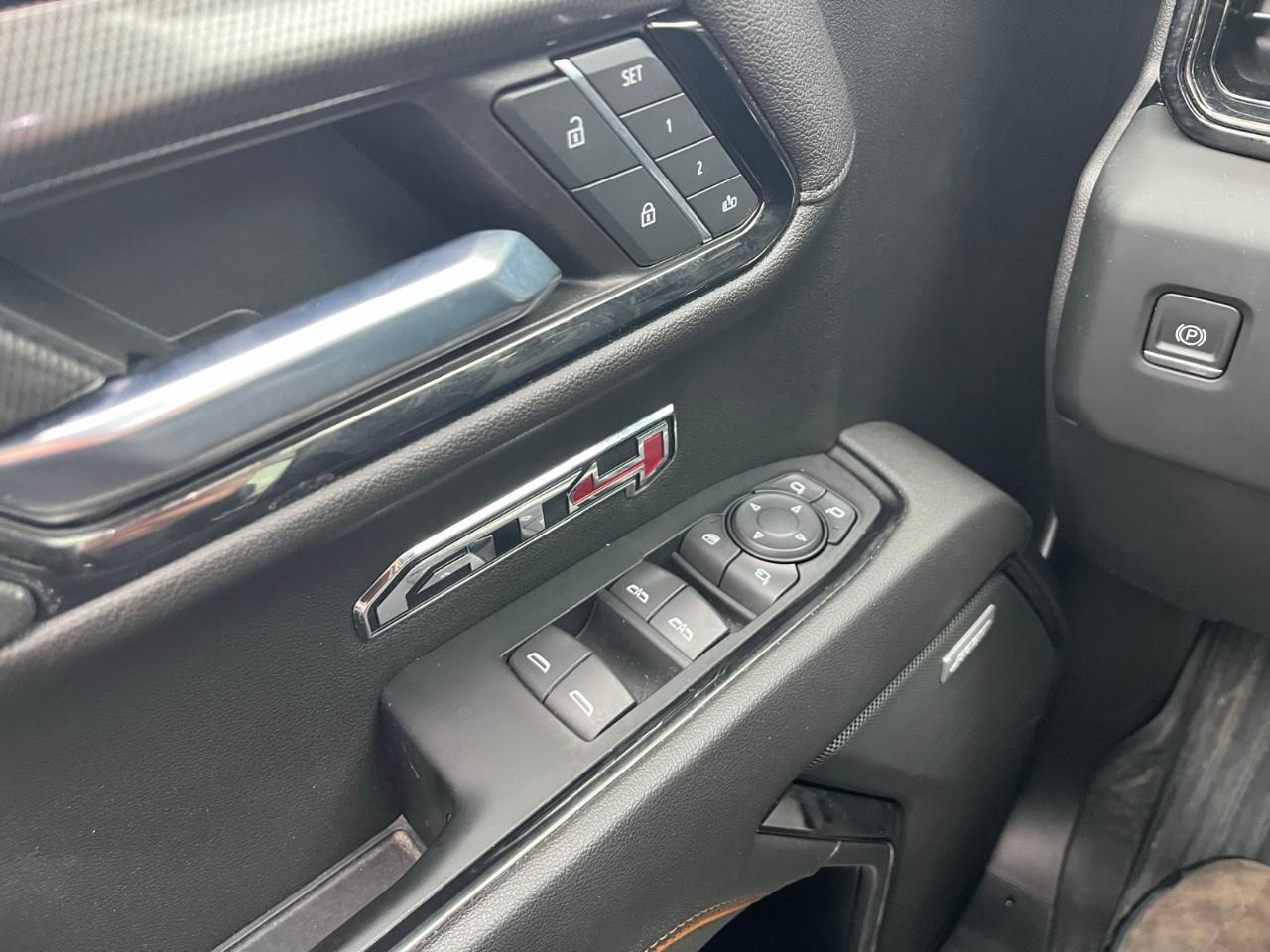 2022 GMC Sierra 1500 Crew Cab Short Box 4-Wheel Drive AT4 Photo