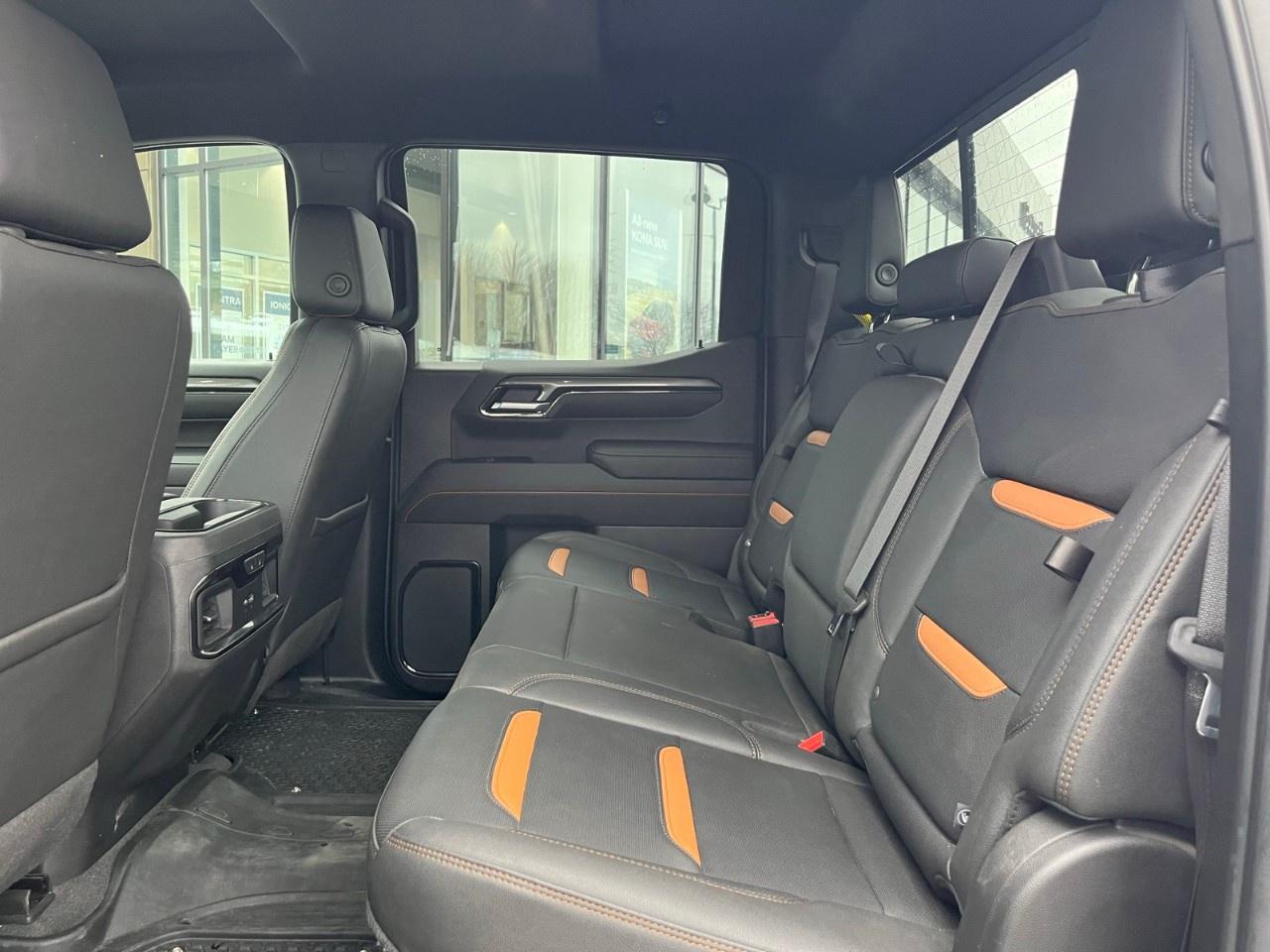 2022 GMC Sierra 1500 Crew Cab Short Box 4-Wheel Drive AT4 Photo