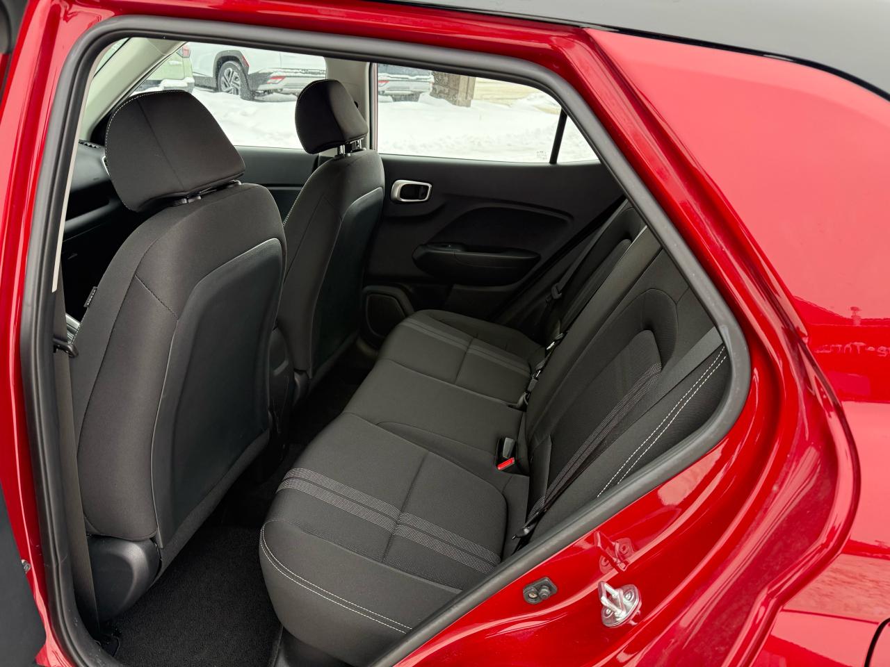 2024 Hyundai Venue Preferred IVT w/Two-Tone Photo10