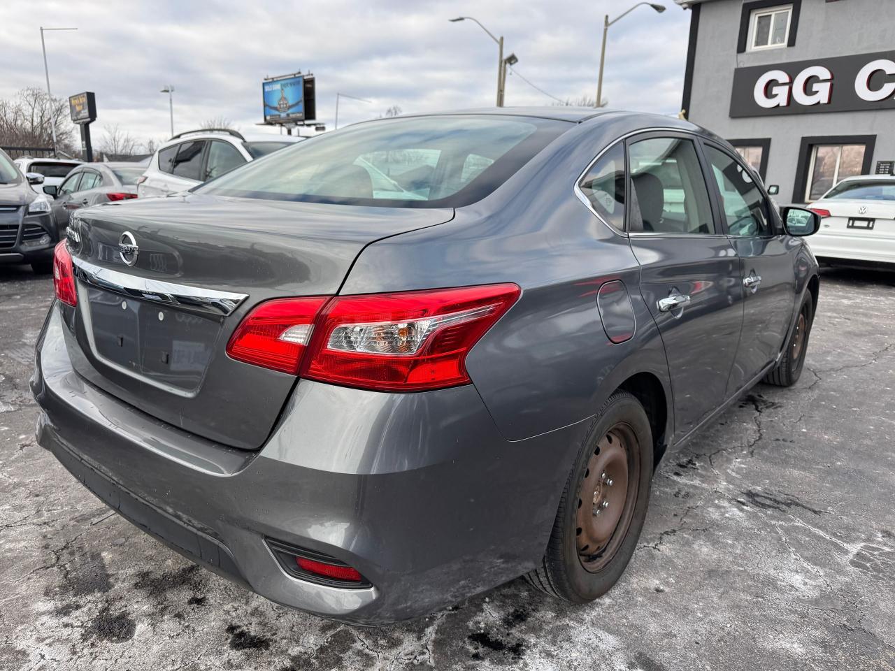2016 Nissan Sentra S | LOW KM | CERTIFIED | MANUAL Photo4