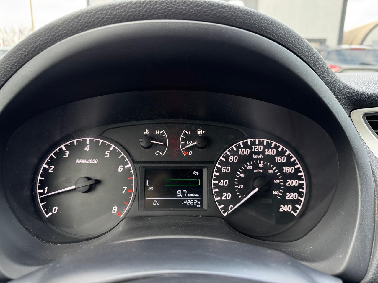 2016 Nissan Sentra S | LOW KM | CERTIFIED | MANUAL - Photo #10