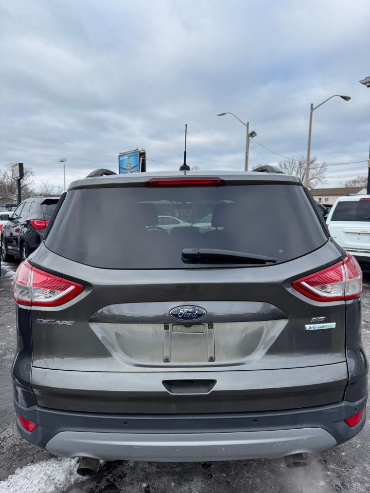 2015 Ford Escape FWD SE | Certified Photo