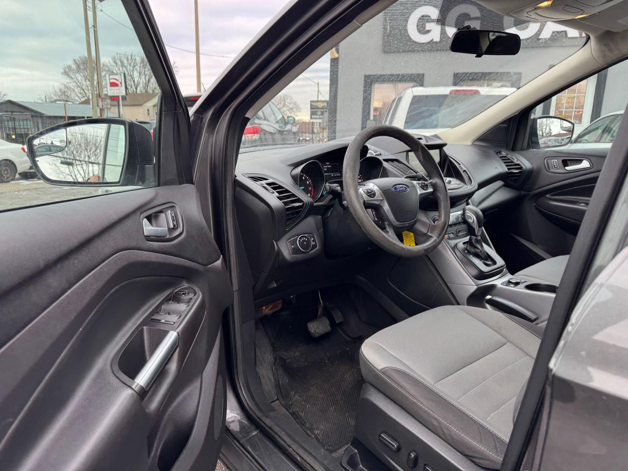 2015 Ford Escape FWD SE | Certified Photo