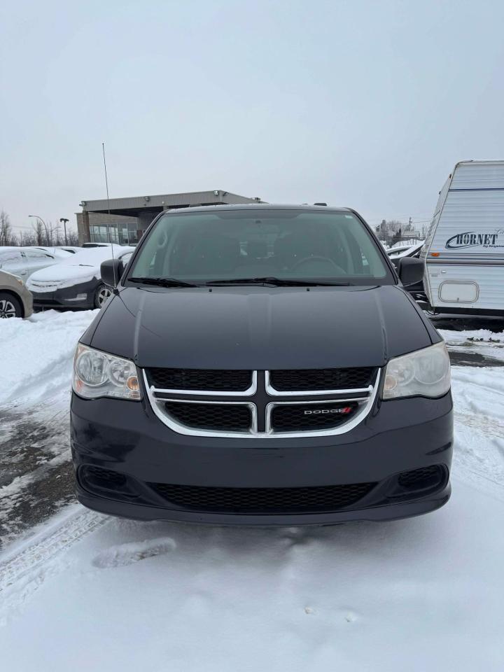 2014 Dodge Grand Caravan SXT - Photo #2