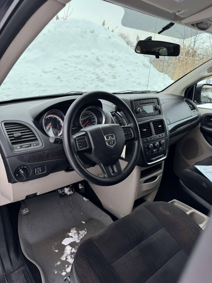2014 Dodge Grand Caravan SXT - Photo #6