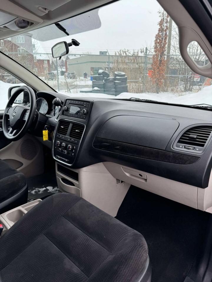 2014 Dodge Grand Caravan SXT - Photo #7