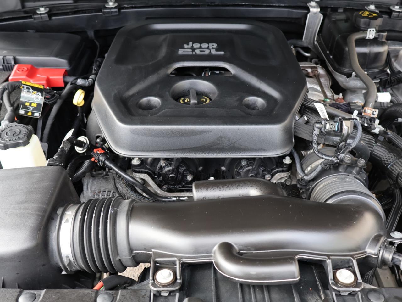 2020 Jeep Wrangler UMLIMITED SAHARA CERTIFIED CAMERA NAV BLUETOOTH LEATHER HEATED SEATS CRUISE ALLOYS Photo