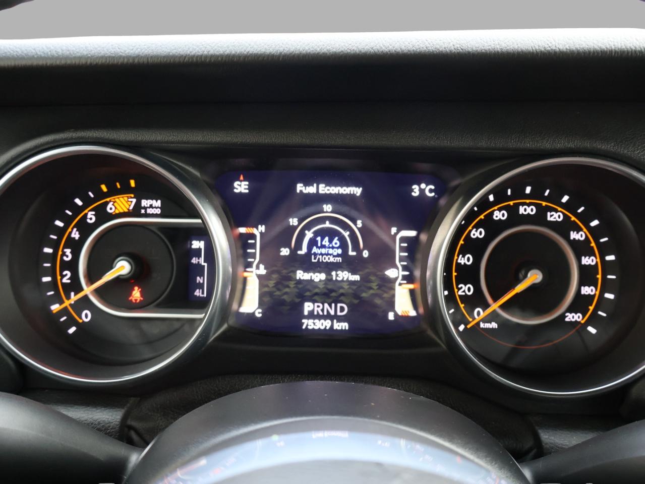 2020 Jeep Wrangler UMLIMITED SAHARA CERTIFIED CAMERA NAV BLUETOOTH LEATHER HEATED SEATS CRUISE ALLOYS Photo