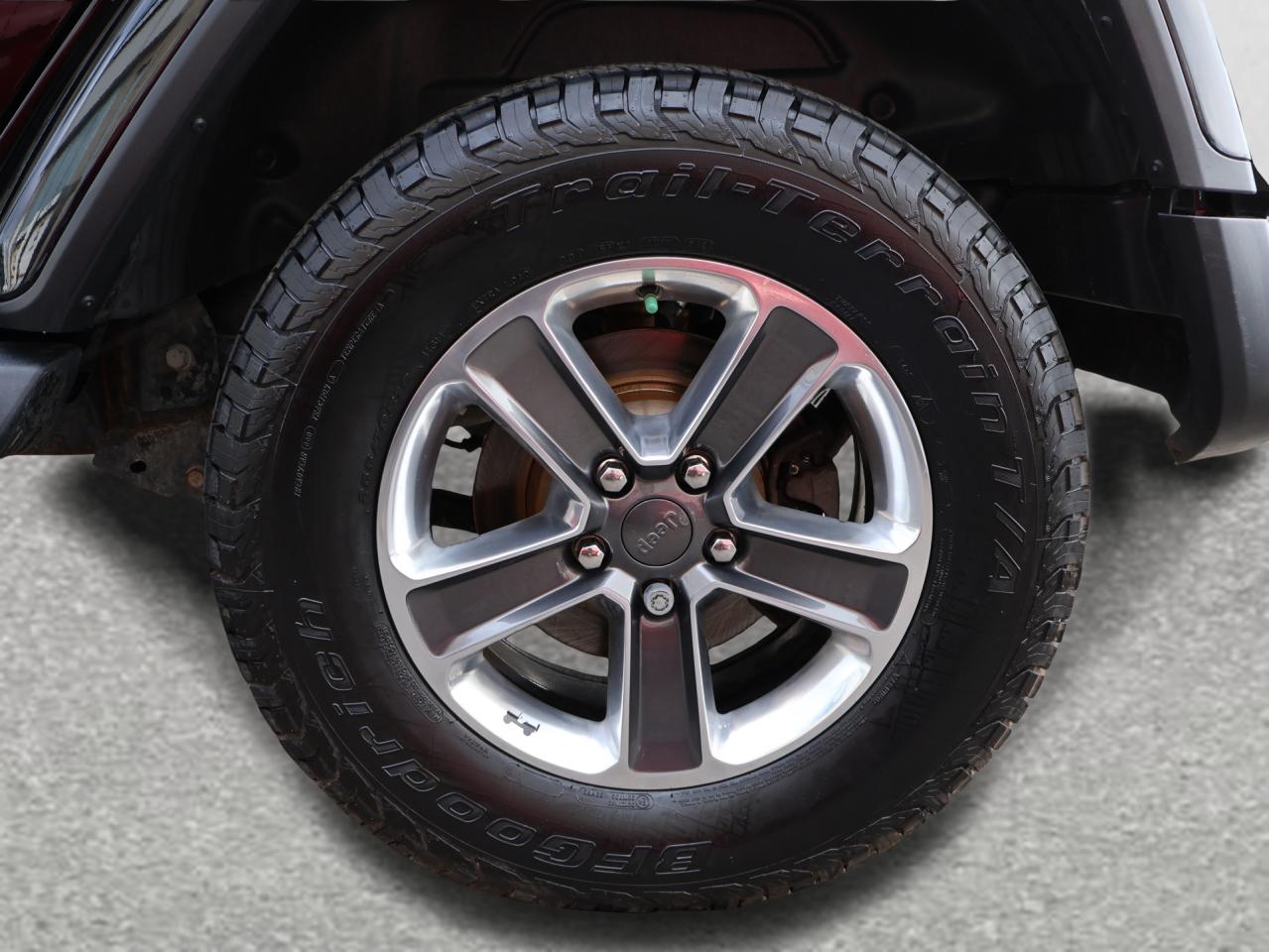 2020 Jeep Wrangler UMLIMITED SAHARA CERTIFIED CAMERA NAV BLUETOOTH LEATHER HEATED SEATS CRUISE ALLOYS Photo