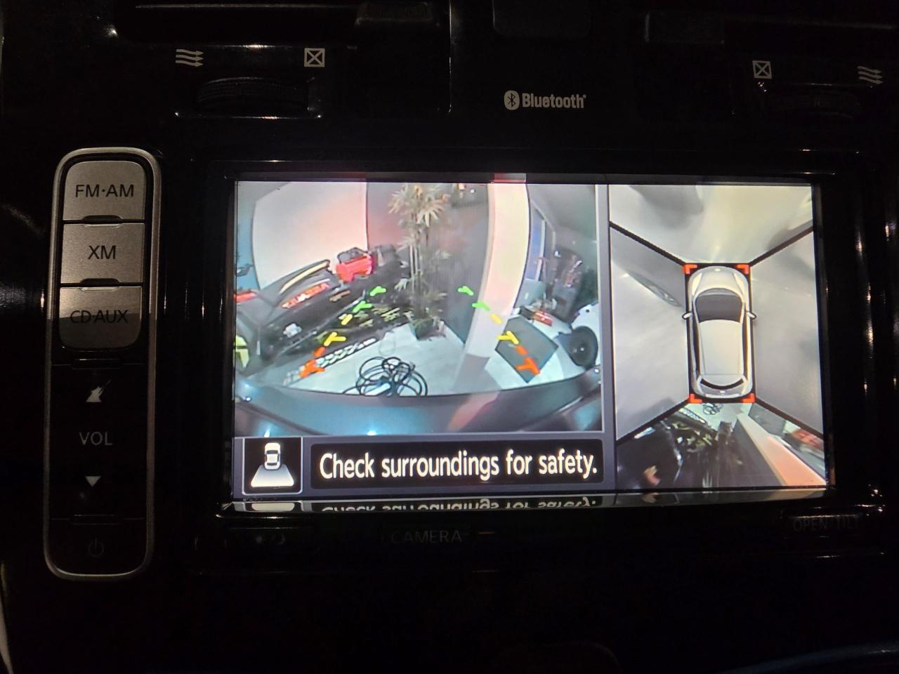 2015 Nissan Leaf SL Photo