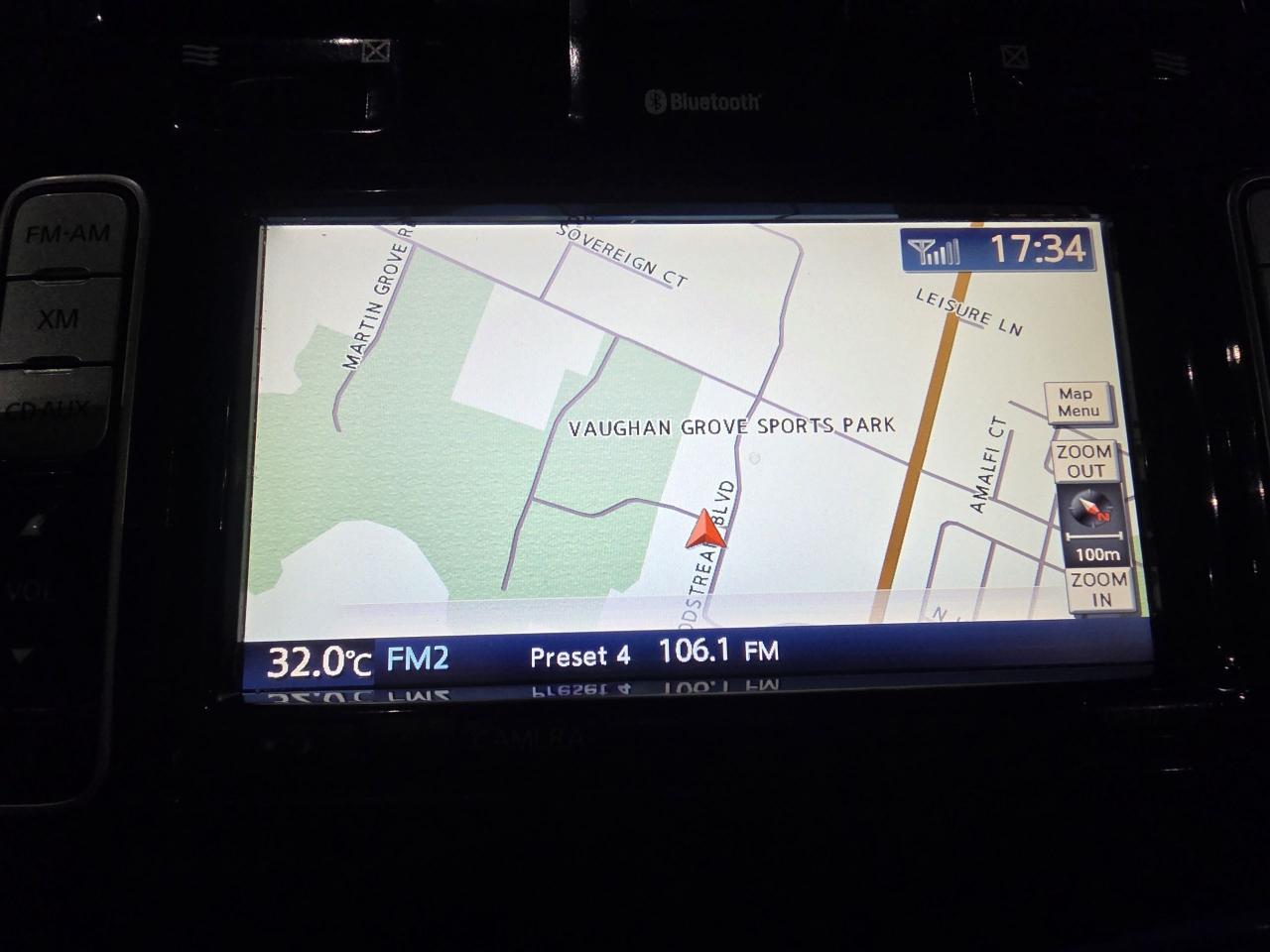 2015 Nissan Leaf SL Photo