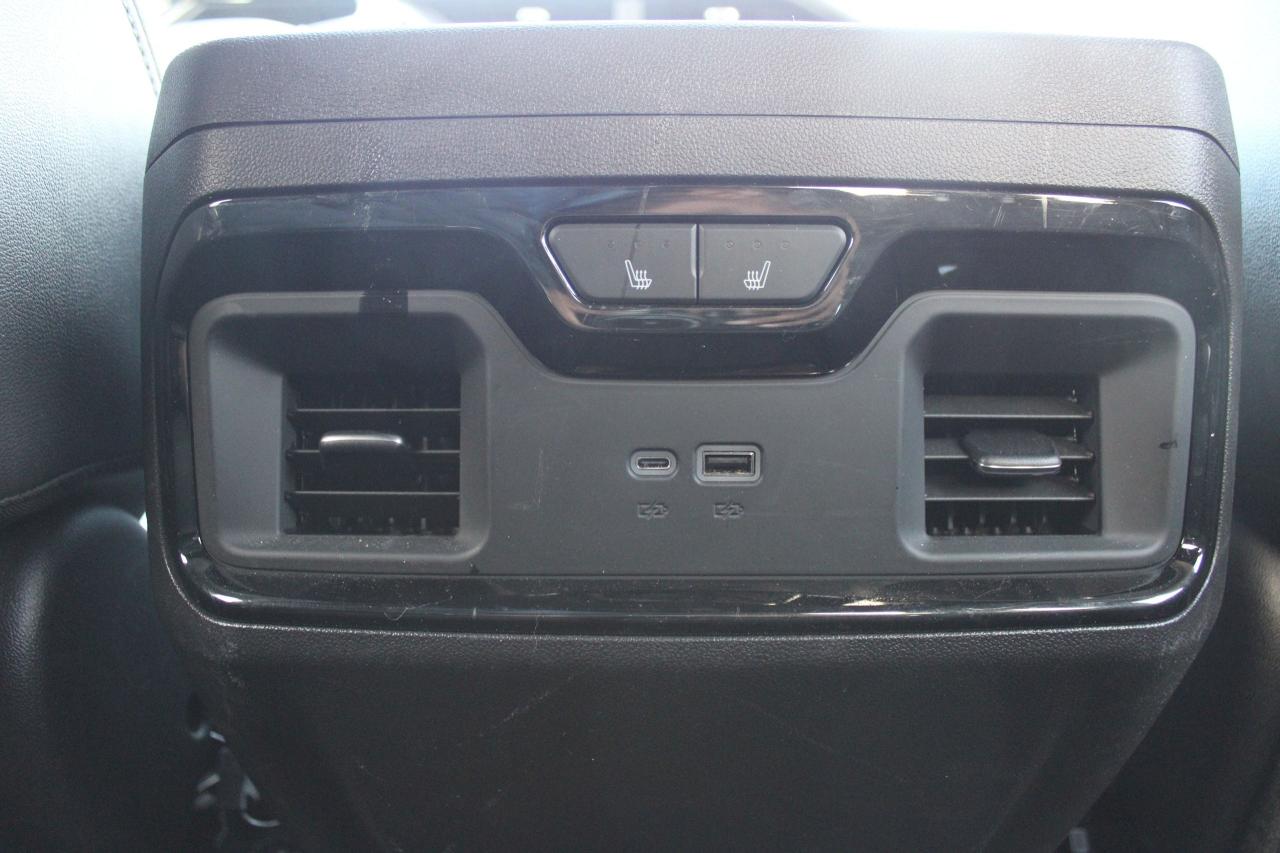 2025 GMC Sierra 1500 AT4 Photo