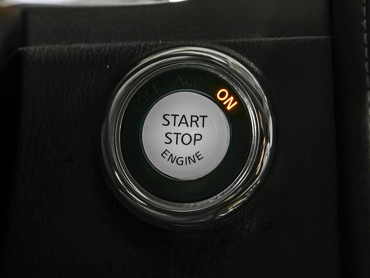 2016 Infiniti QX80  Photo