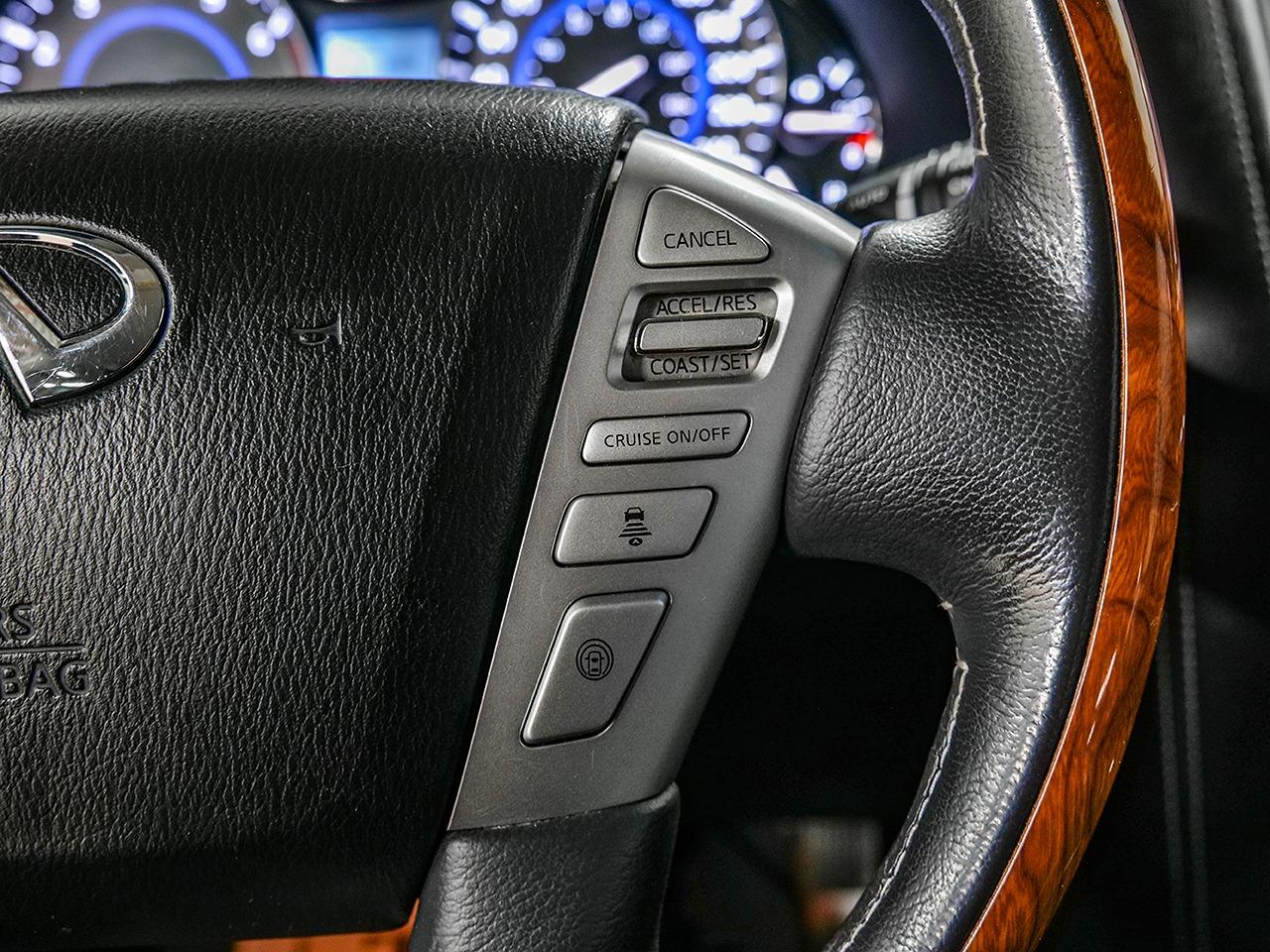 2016 Infiniti QX80  Photo