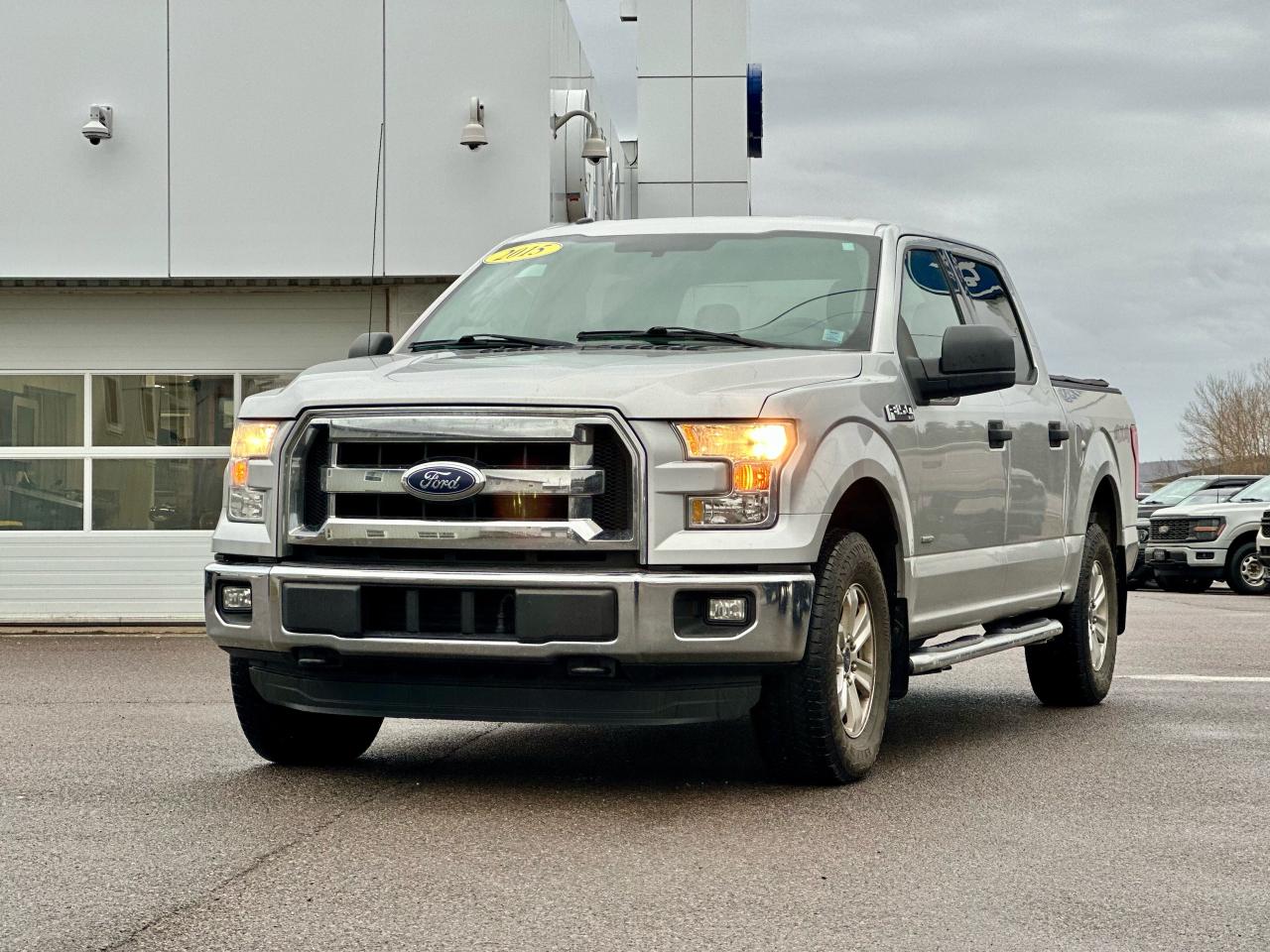 2015 Ford F-150 Supercrew XLT 4X4 SUPERCREW Photo2