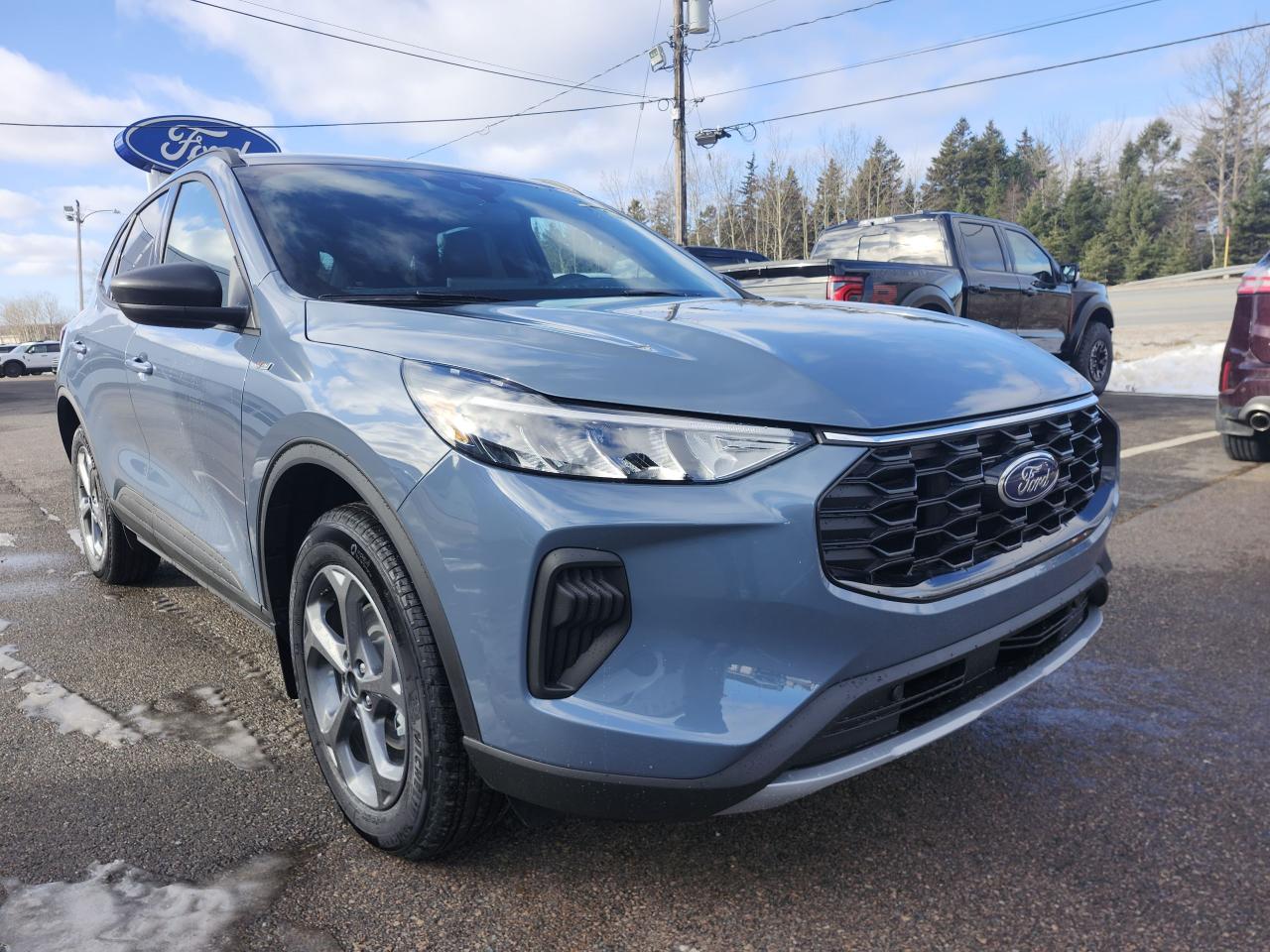 2026 Ford Escape ST-Line AWD Photo2