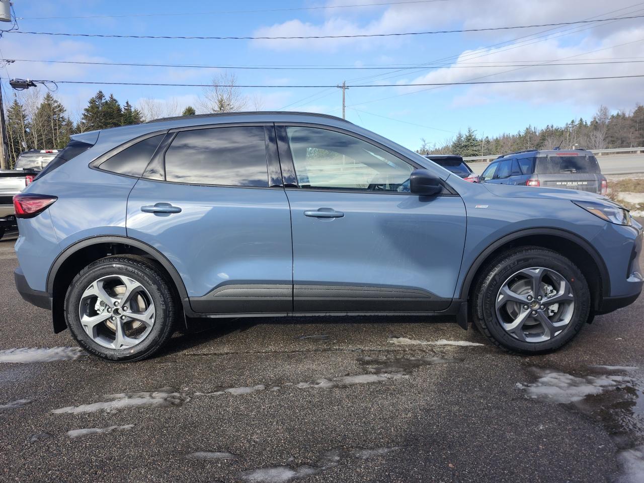 2026 Ford Escape ST-Line AWD Photo3