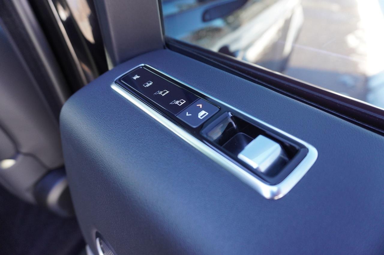 2021 Land Rover Range Rover P525 WESTMINSTER / V8 SUPERCHARGED / TRIPLE BLACK - Photo #24