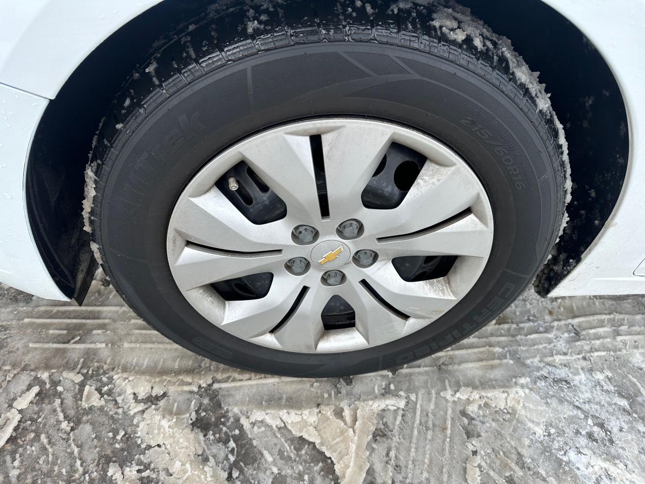 2013 Chevrolet Cruze LS, SEDAN, AUTO, 4 CYL, ONLY 63KMS, CERTIFIED - Photo #12