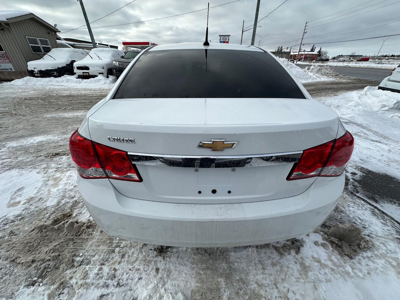 2013 Chevrolet Cruze LS, SEDAN, AUTO, 4 CYL, ONLY 63KMS, CERTIFIED - Photo #4