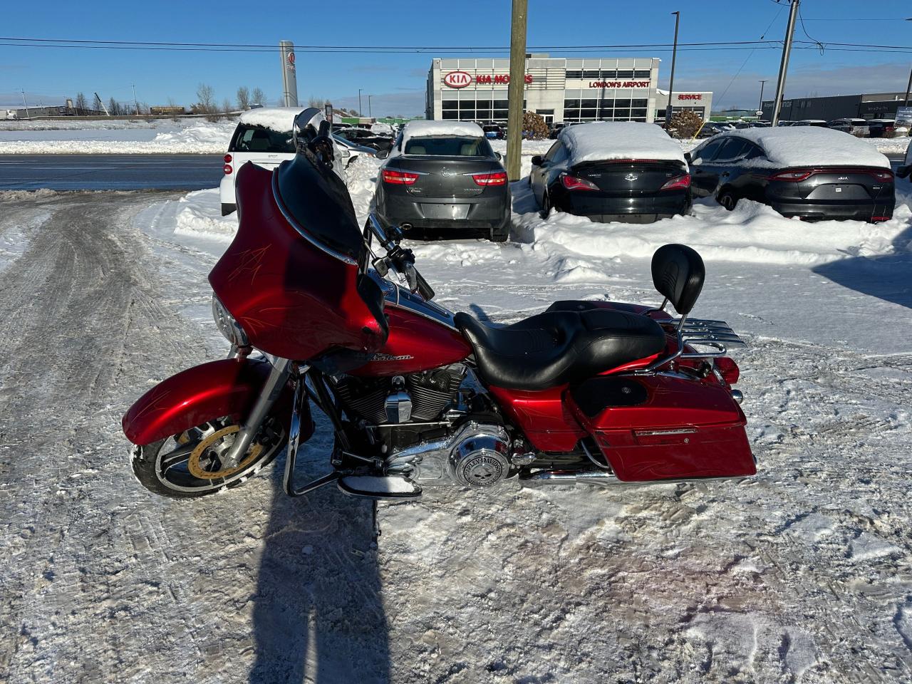 2012 Harley-Davidson Street Glide ONLY 50KMS, BARS, EXHAUST, LIGHT DAMAGE, AS IS - Photo #3