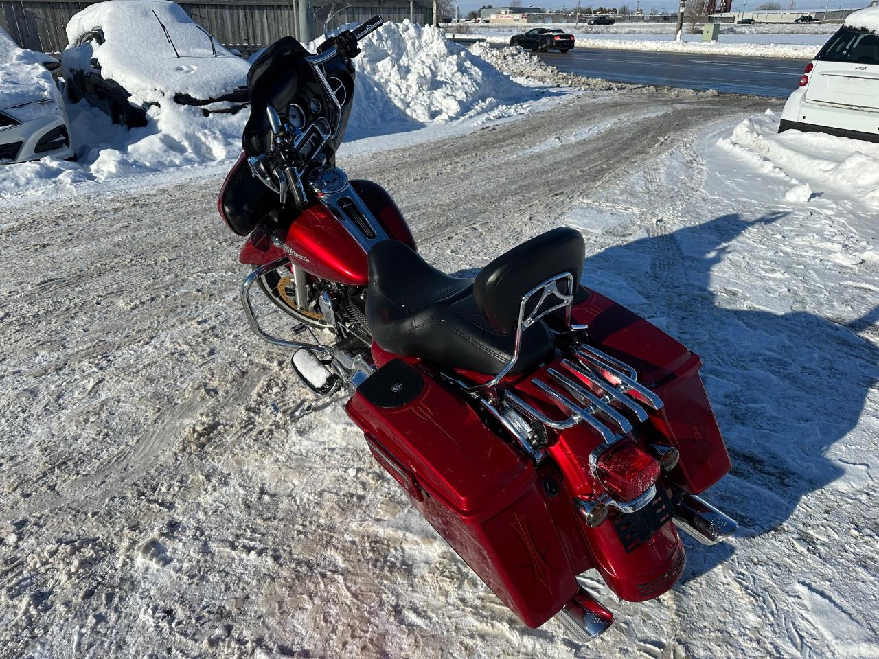 2012 Harley-Davidson Street Glide ONLY 50KMS, BARS, EXHAUST, LIGHT DAMAGE, AS IS - Photo #2