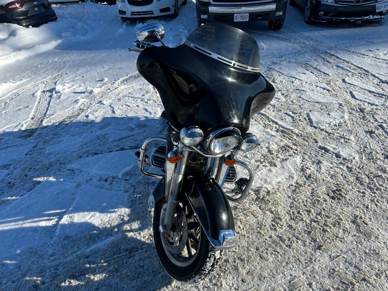 2005 Harley-Davidson Electra Glide Classic FLHTI, EXHAUST, LIGHT DAMGE, RUNS WELL, AS IS - Photo #4