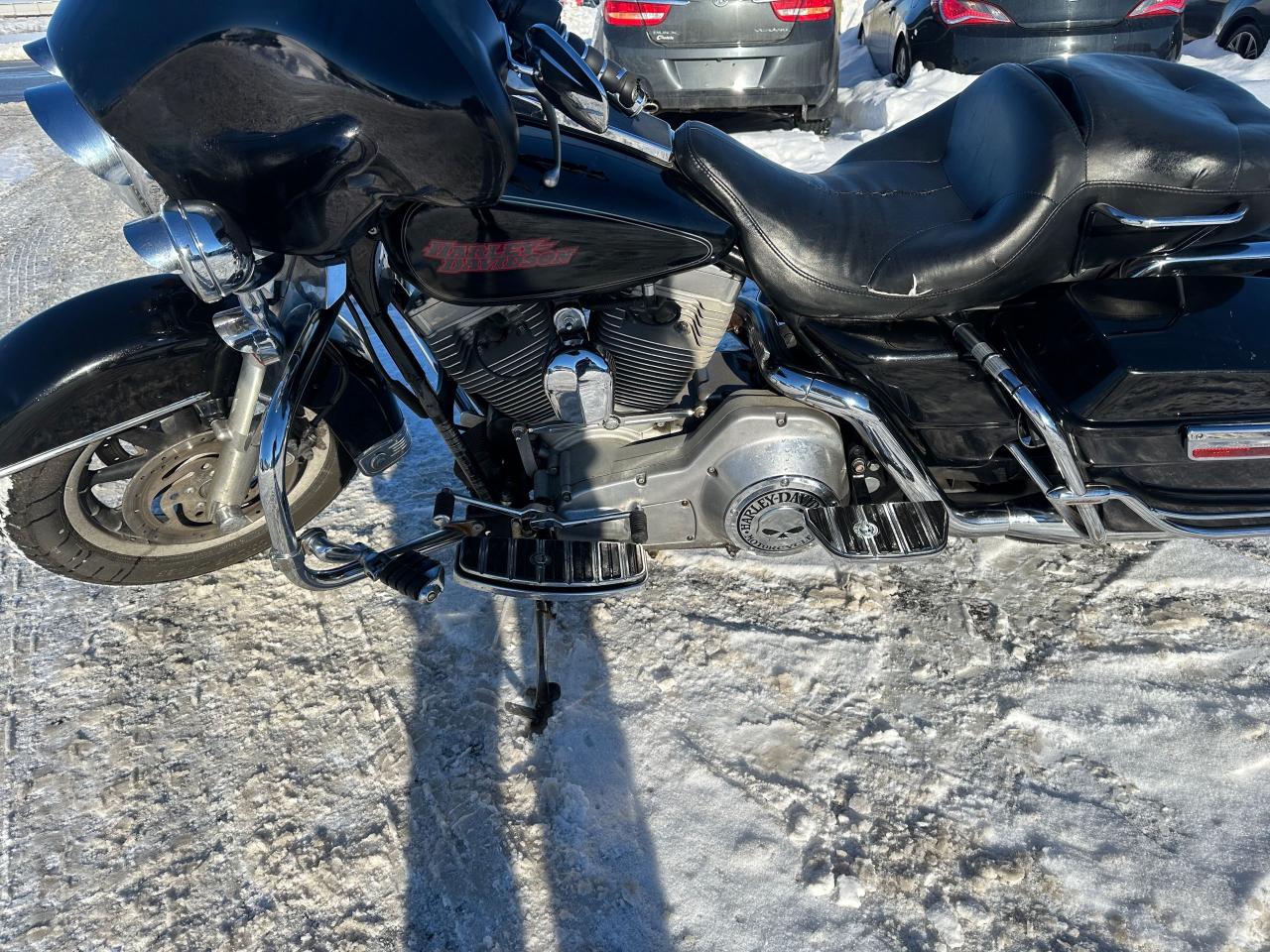 2005 Harley-Davidson Electra Glide Classic FLHTI, EXHAUST, LIGHT DAMGE, RUNS WELL, AS IS - Photo #6