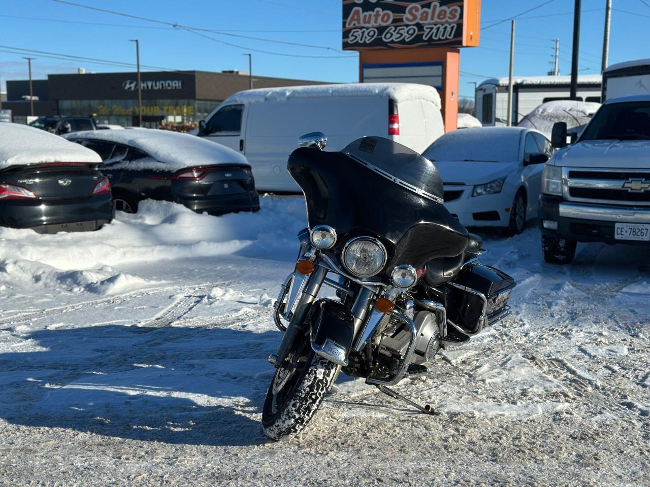 2005 Harley-Davidson Electra Glide Classic FLHTI, EXHAUST, LIGHT DAMGE, RUNS WELL, AS IS - Photo #1