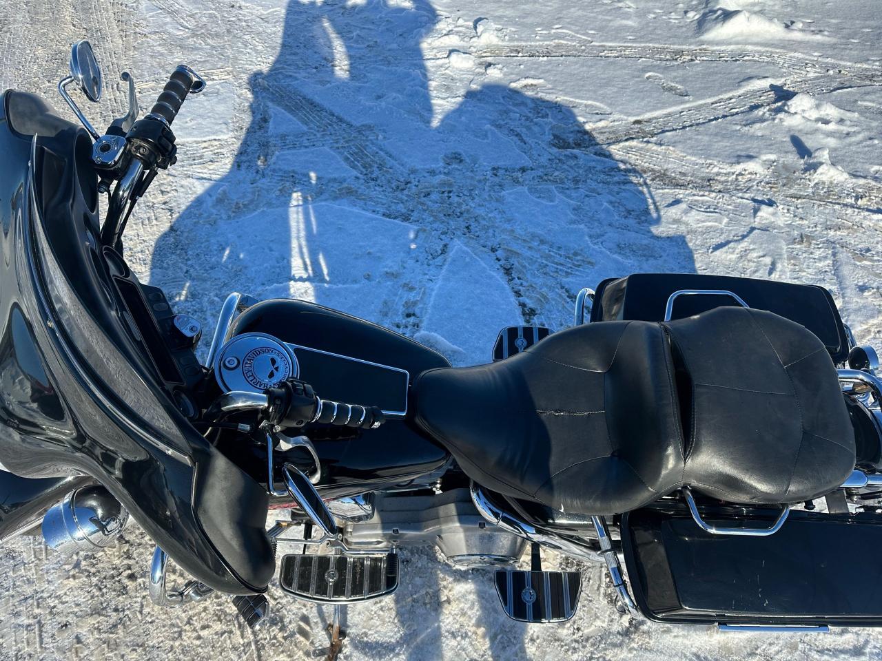 2005 Harley-Davidson Electra Glide Classic FLHTI, EXHAUST, LIGHT DAMGE, RUNS WELL, AS IS - Photo #9