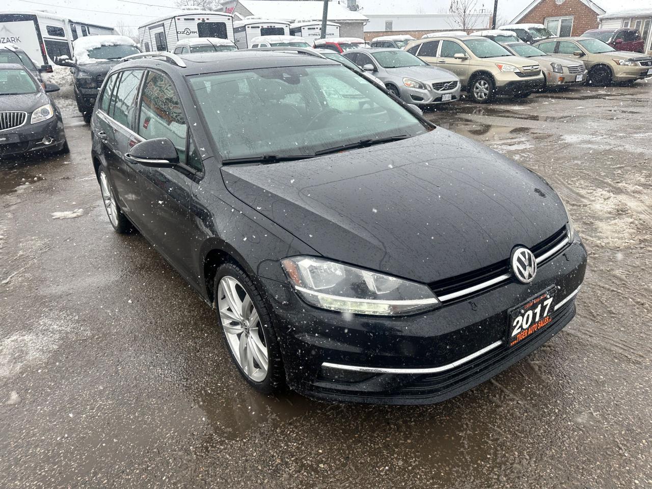 2018 Volkswagen Golf SportWagen HIGHLINE, AWD, MANUAL, LEATHER, LOADED, CERTIFIED Photo