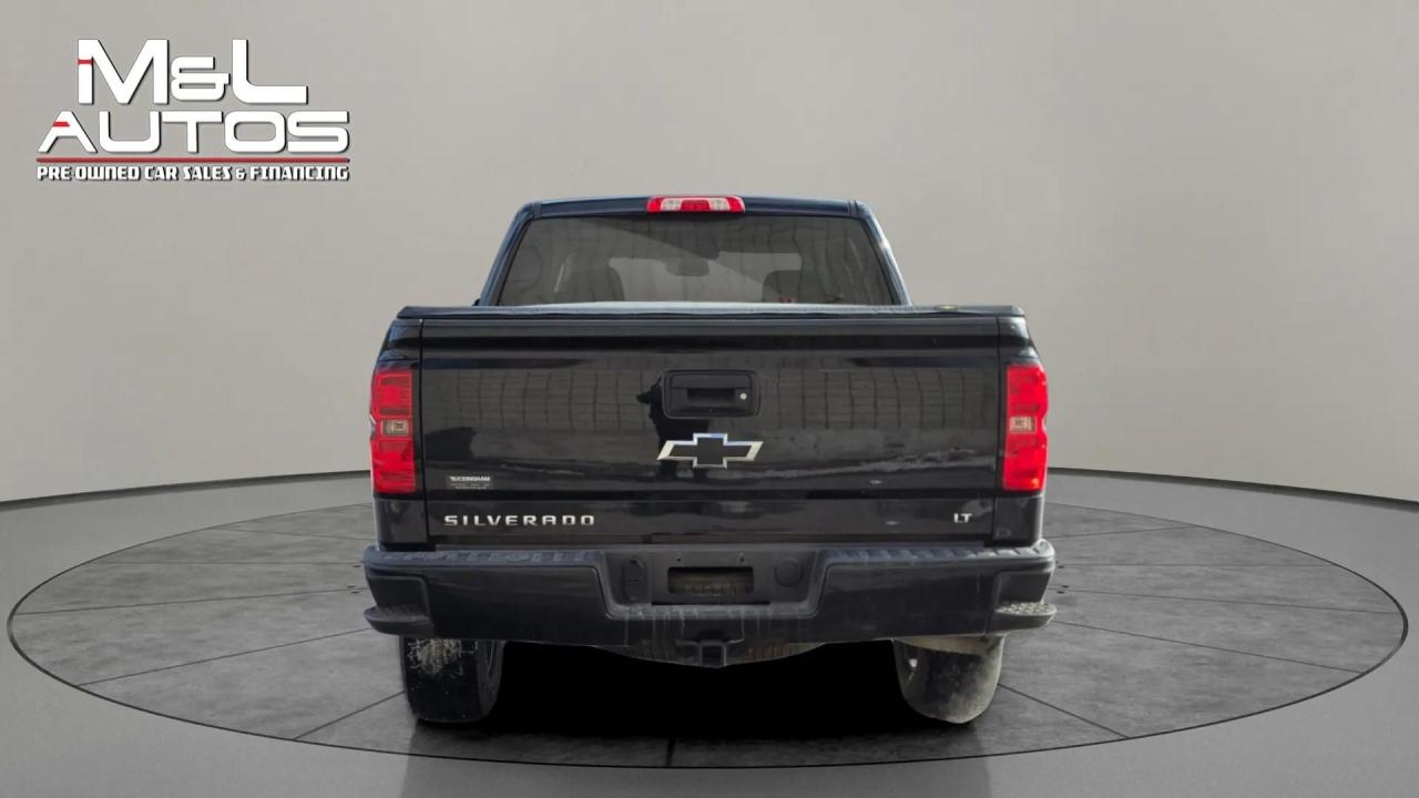 2017 Chevrolet Silverado 1500 4WD Crew Cab 143.5" LT w/2LT Photo