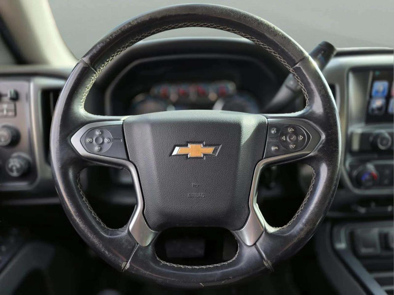 2017 Chevrolet Silverado 1500 4WD Crew Cab 143.5" LT w/2LT Photo