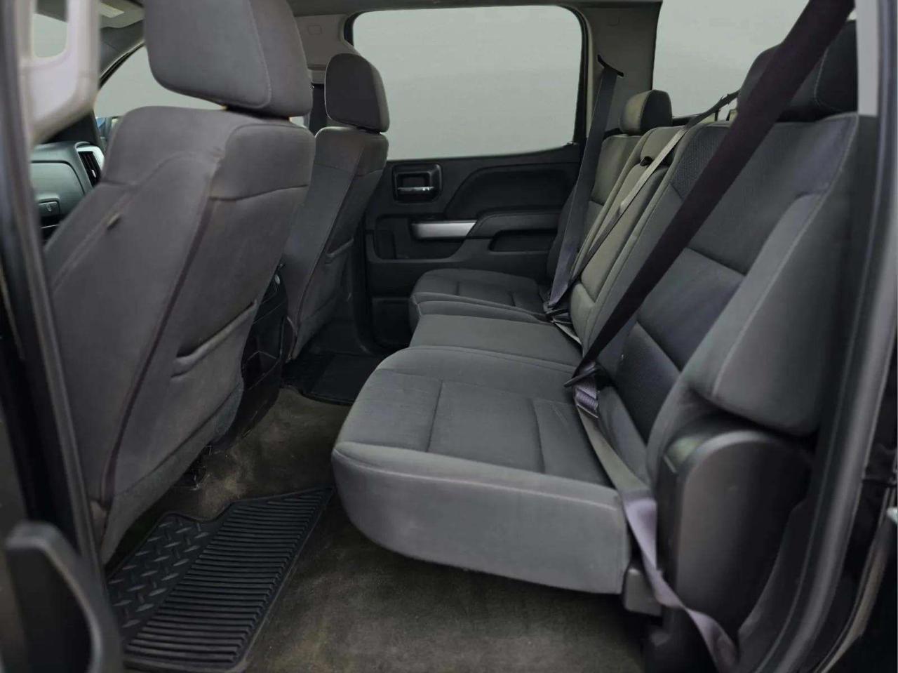 2017 Chevrolet Silverado 1500 4WD Crew Cab 143.5" LT w/2LT Photo