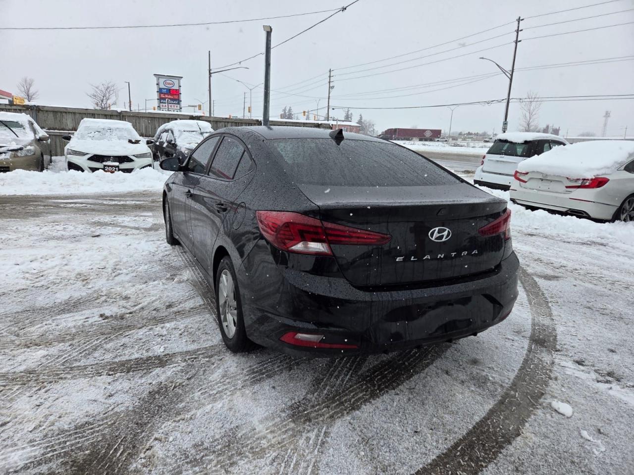 2019 Hyundai Elantra Preferred, HEATED SEATS, ONLY 148KMS, CERTIFIED - Photo #3