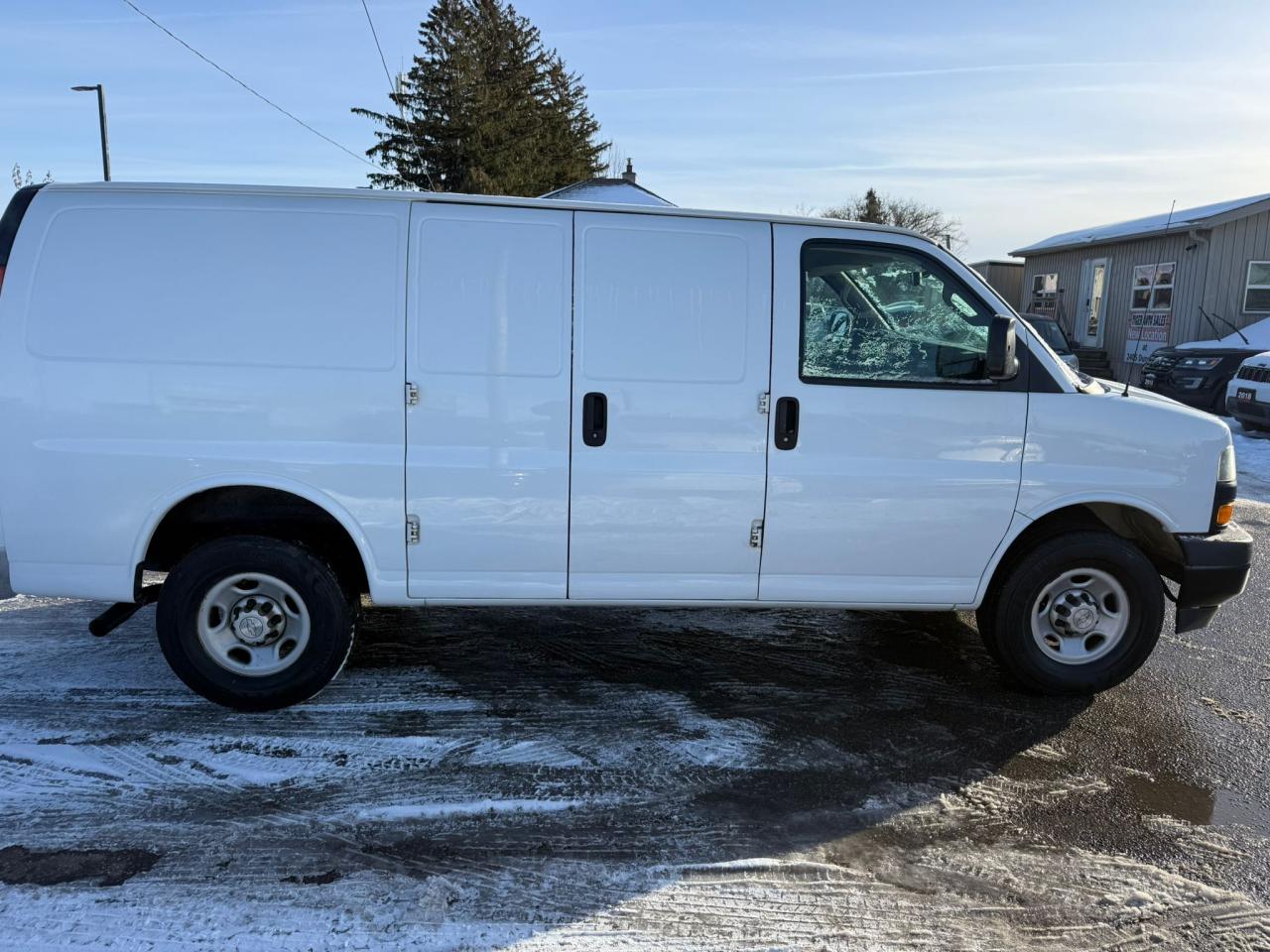 2020 Chevrolet Express Cargo Van G2500, CARGO VAN, ONLY 106KMS, CERTIFIED - Photo #15