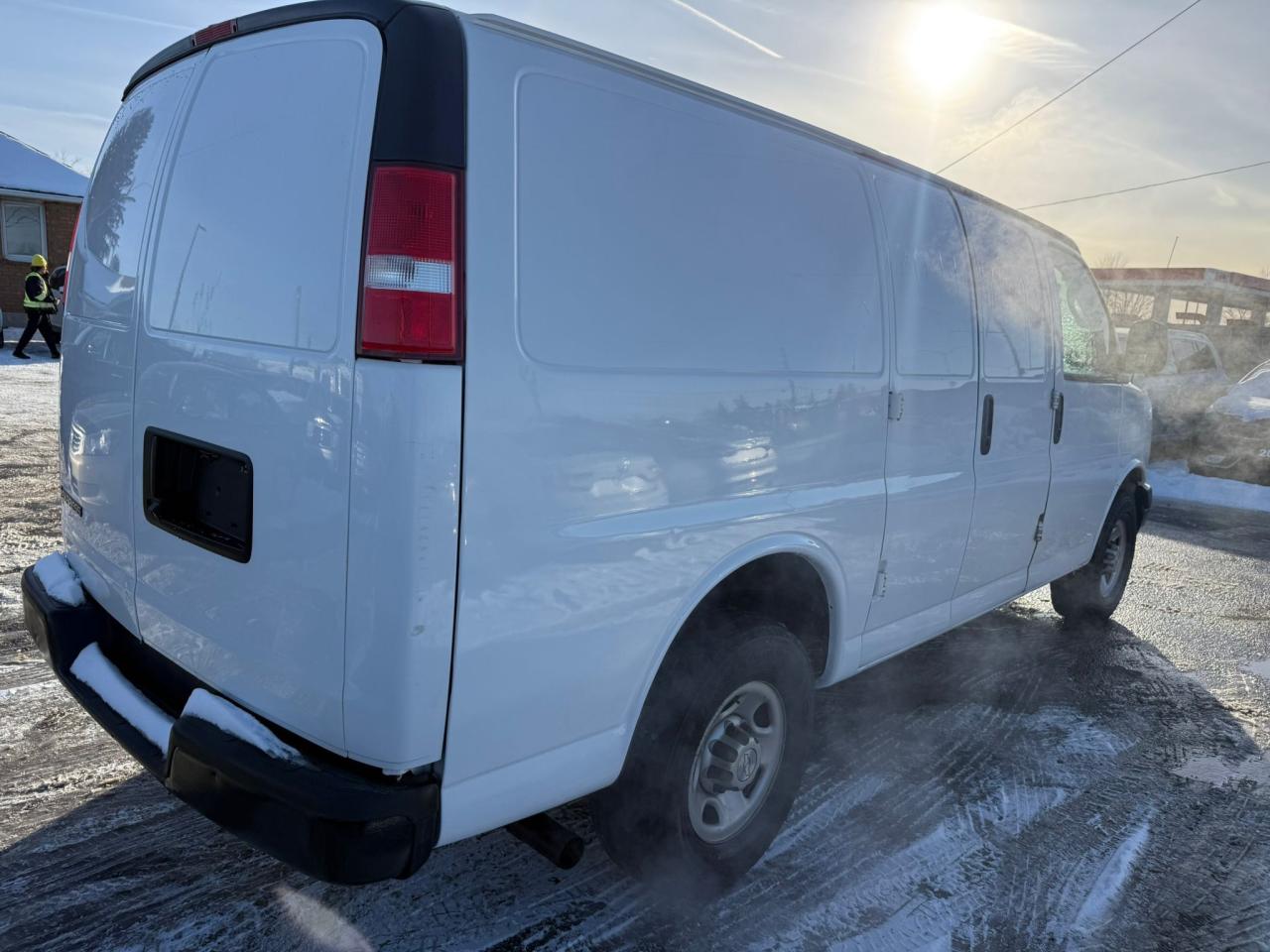 2020 Chevrolet Express Cargo Van G2500, CARGO VAN, ONLY 106KMS, CERTIFIED - Photo #5