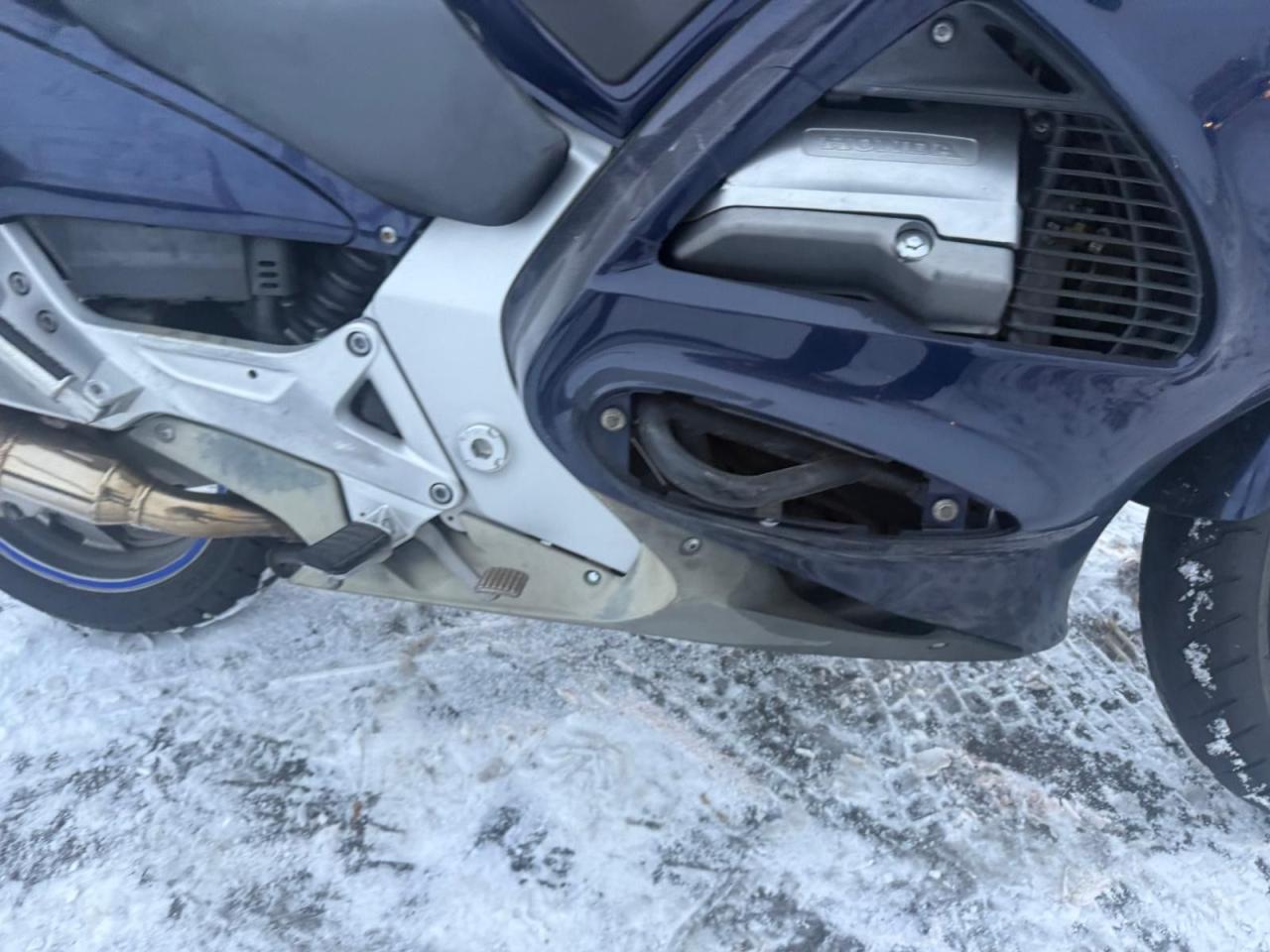 2003 Honda ST1300 V4, 118HP, RUNS WELL, SPORT TOURING, GREAT SHAPE - Photo #12