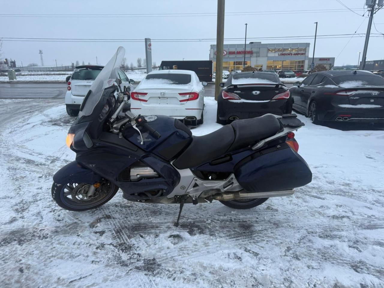 2003 Honda ST1300 V4, 118HP, RUNS WELL, SPORT TOURING, GREAT SHAPE - Photo #2