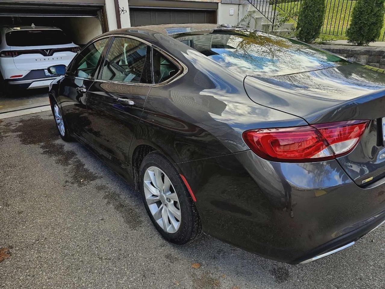 2015 Chrysler 200 C Photo3