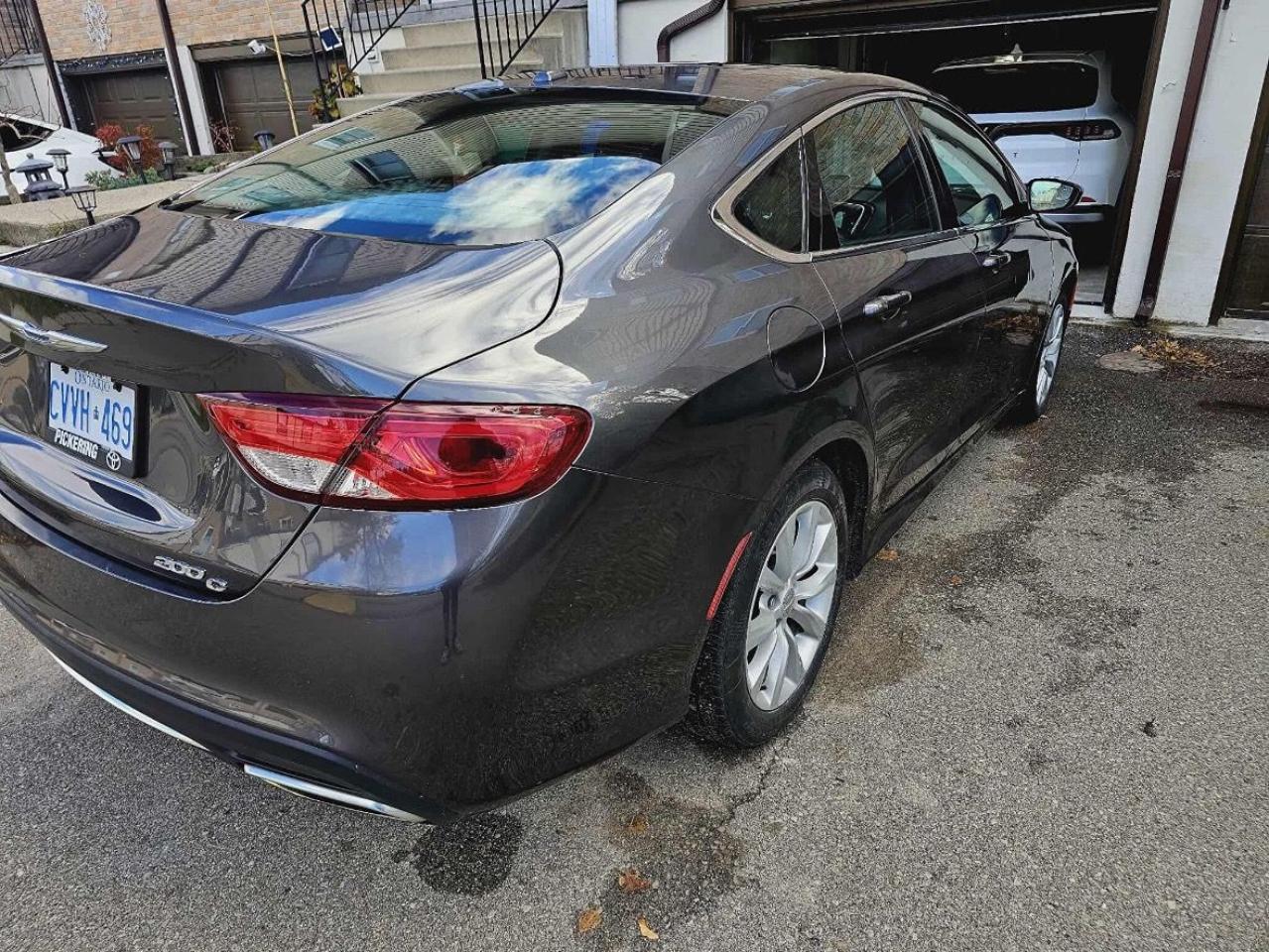 2015 Chrysler 200 C Photo4