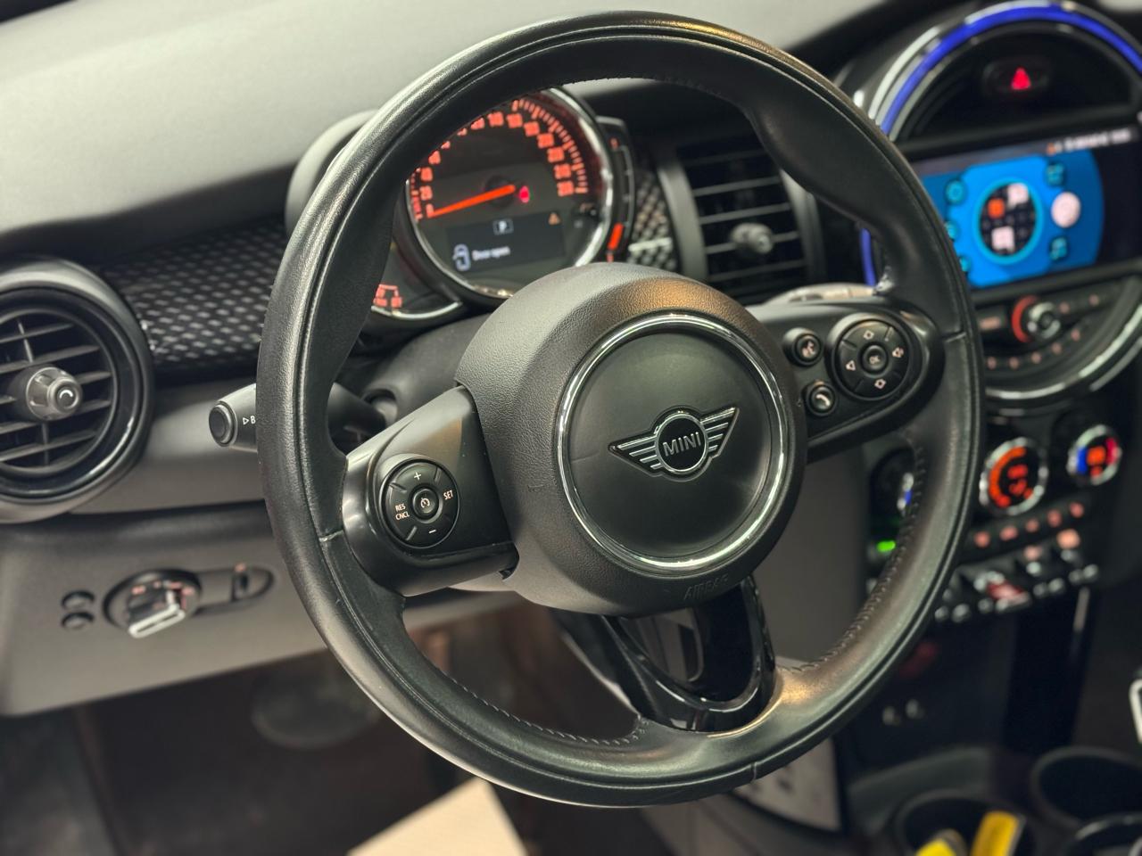 2020 MINI Cooper S S|NAV|BACKUP|CARPLAY|PANO|CLEAN CARFAX| Photo