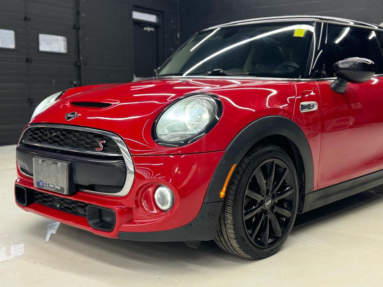 2020 MINI Cooper S S|NAV|BACKUP|CARPLAY|PANO|CLEAN CARFAX| Photo