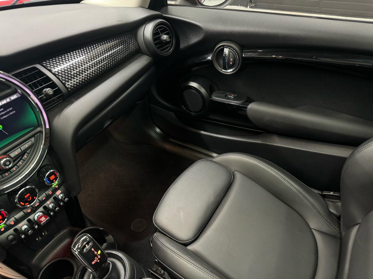 2020 MINI Cooper S S|NAV|BACKUP|CARPLAY|PANO|CLEAN CARFAX| Photo